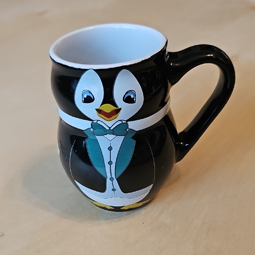 2021 Chicago Christkindl Market Penguin Mug